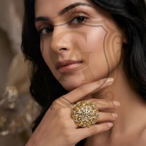 Classic Sunburst Filigree Gold Ring